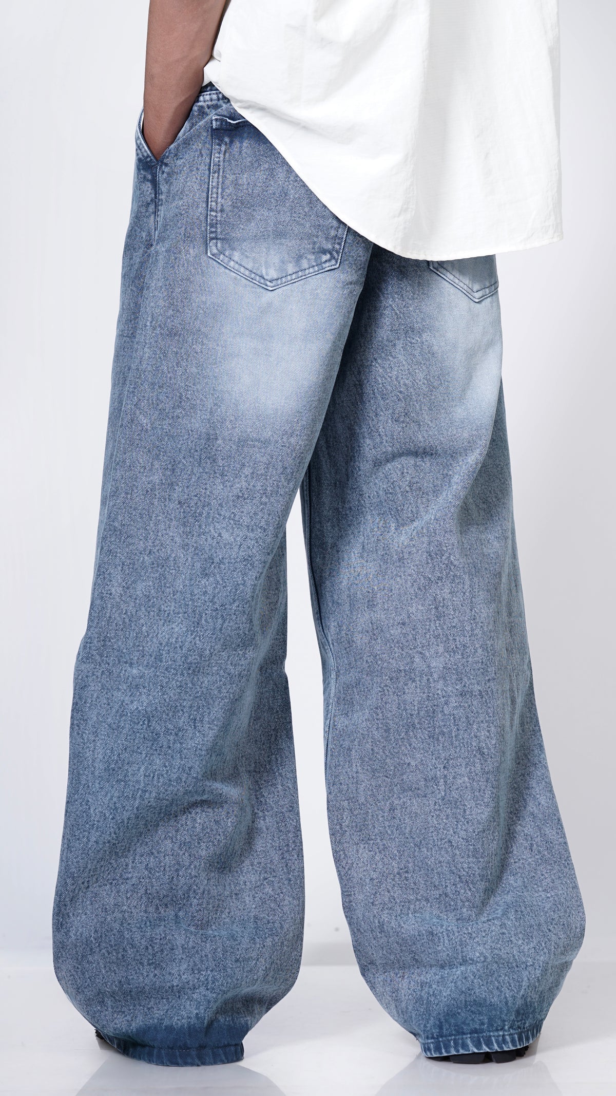 Light shade jeans