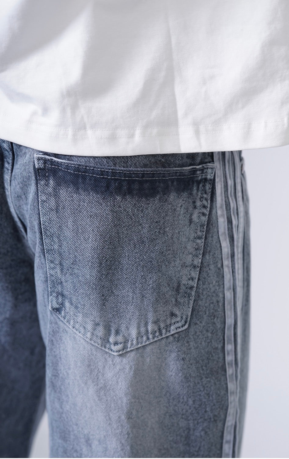 Grey lines jeans