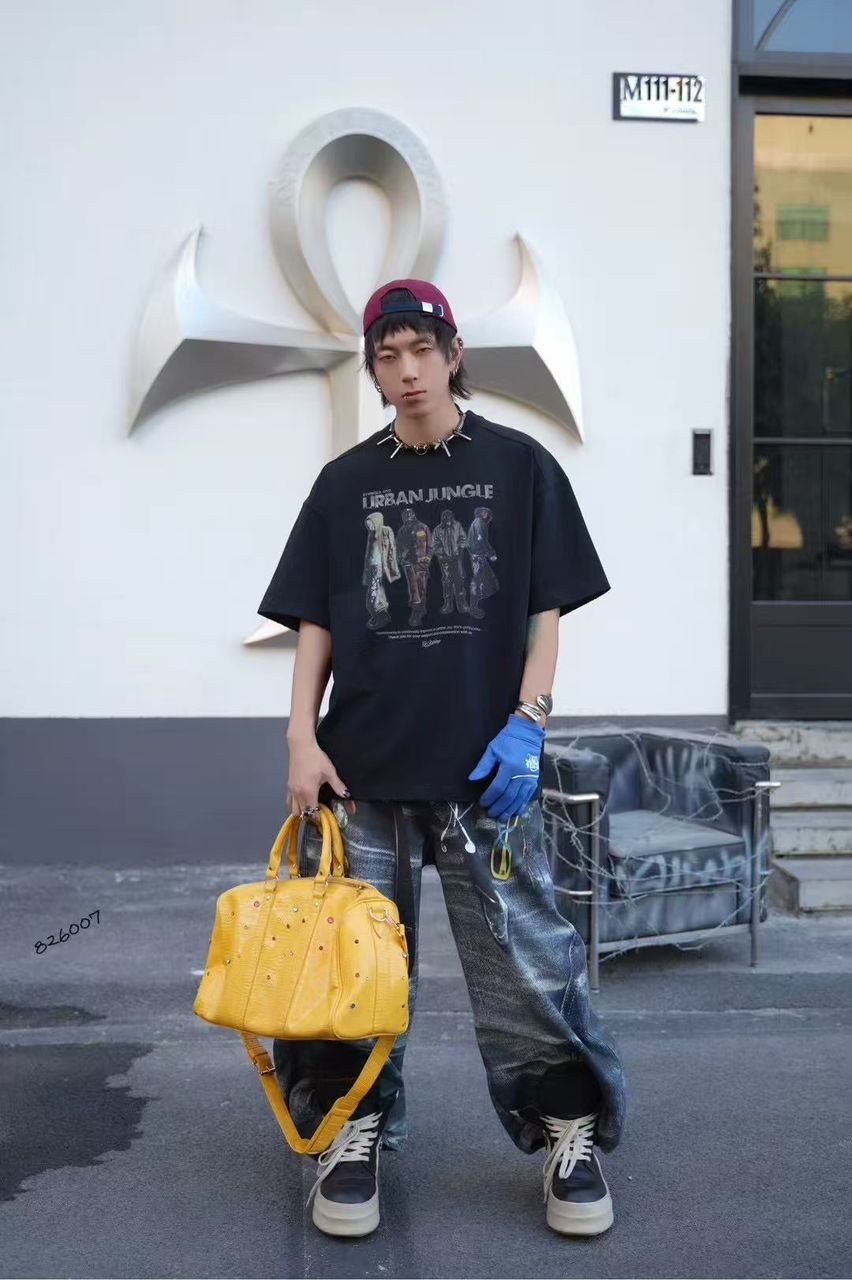 Oversize tee shirt
